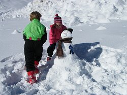 Alla Madonna delle Nevi con tanta neve nella splendida giornata dell'Immacolata dell'8 dicembre 2008)   - FOTOGALLERY